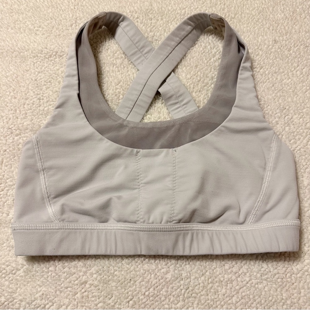 Lululemon Run Stuff Your Sports Bra Cross Back Mesh